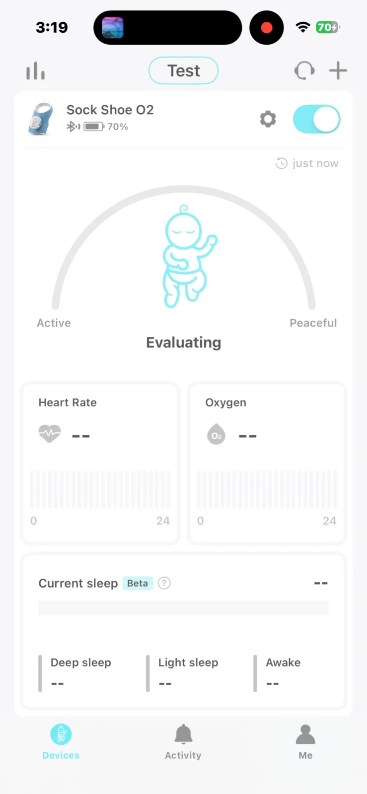 Baby monitor app showing Sock Shoe O2 device connected via Bluetooth, evaluating infant heart rate, oxygen levels, and sleep